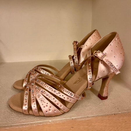 xenia pink zapatos de salsa