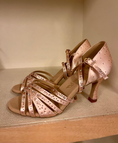 xenia pink zapatos de salsa