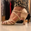 modelo Xenia zapatos de salsa
